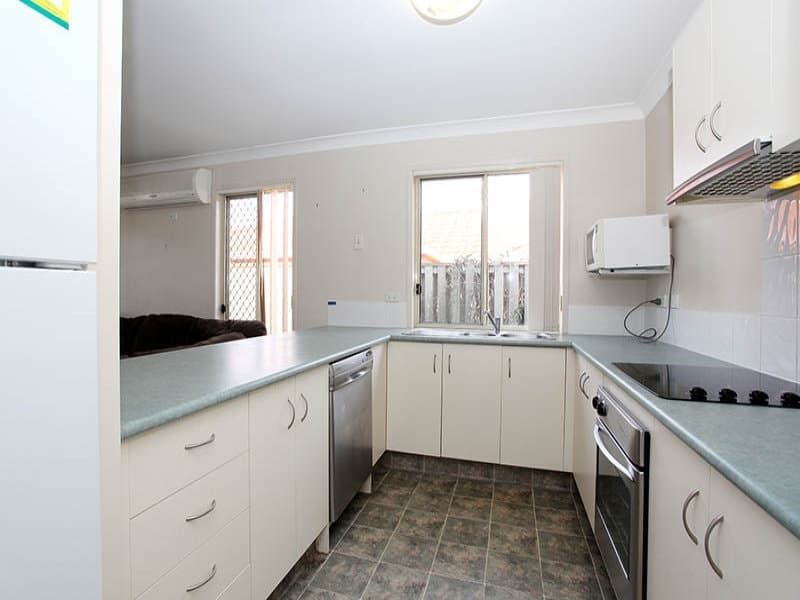 15 Madasin Close, ARUNDEL  QLD  4214, Arundel - Thumbnail 5