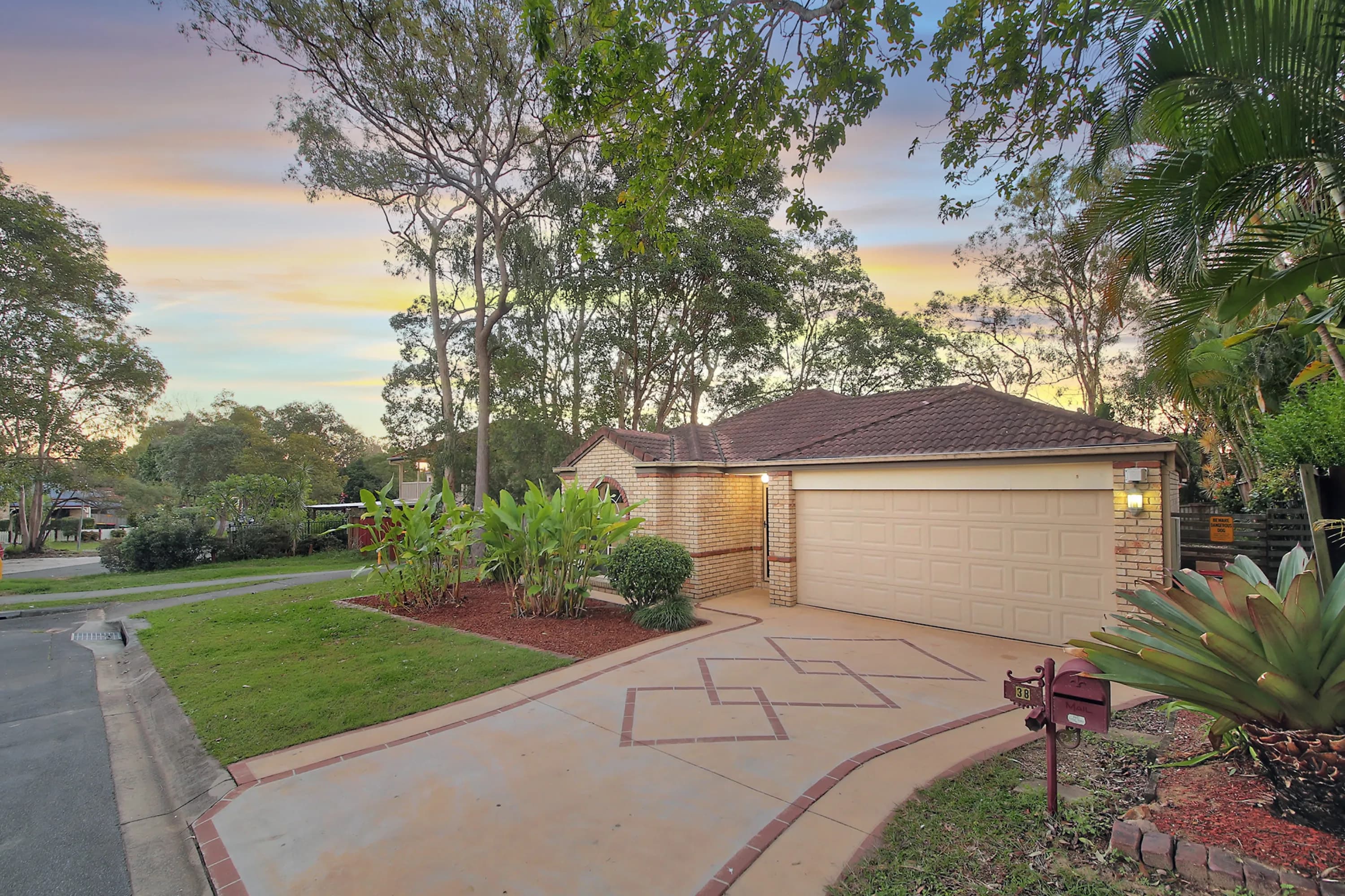 38 Dulwich Place, Forest Lake QLD 4078, Forest Lake - Thumbnail 3