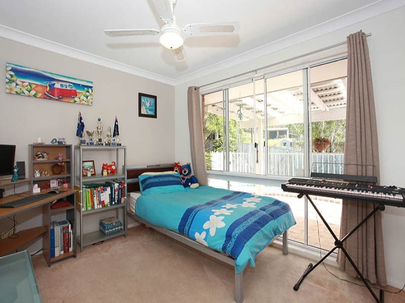 31 Mullewa Crescent, HELENSVALE  QLD  4212, Helensvale - Thumbnail 2