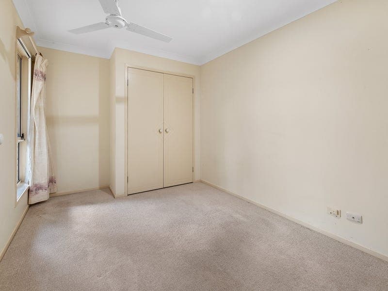 3 Corringle Close, HELENSVALE  QLD  4212, Helensvale - Thumbnail 2
