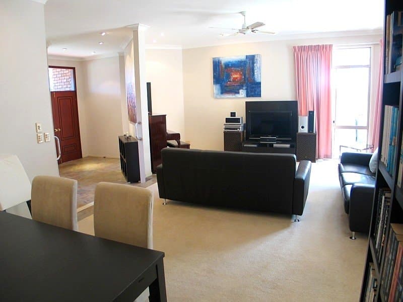 3 Elsemore Crt, CARRARA  QLD  4211, Carrara - Image 1