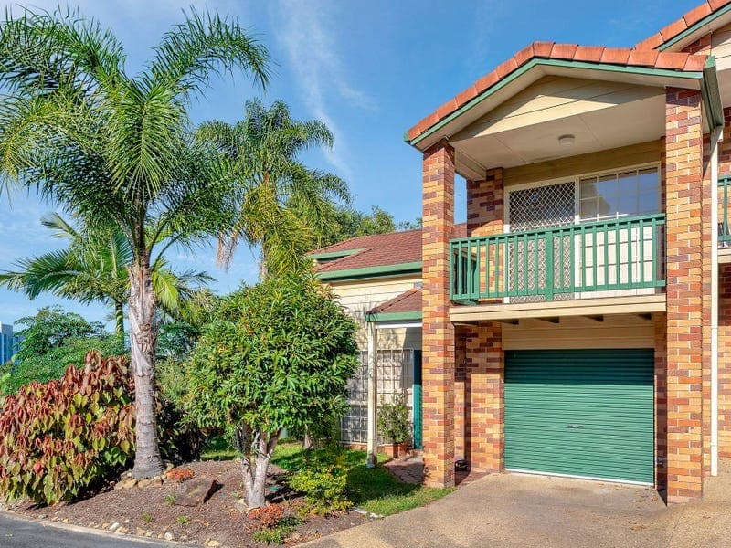 1/8 Doyalson Place, HELENSVALE  QLD  4212, Helensvale - Image 1