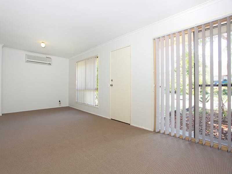 1/8 Chaplin Crescent, OXENFORD  QLD  4210, Oxenford - Thumbnail 2