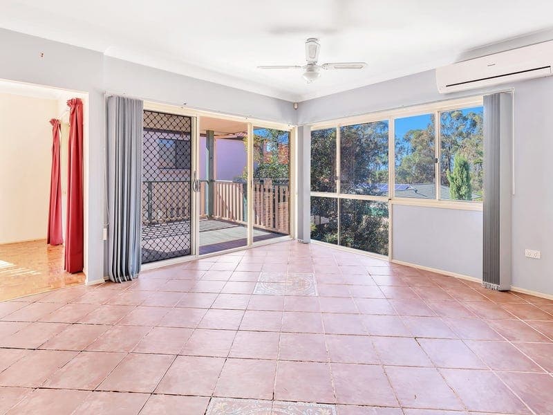 48 Gippsland Drive, HELENSVALE  QLD  4212, Helensvale - Thumbnail 2