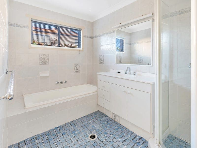 48 Gippsland Drive, HELENSVALE  QLD  4212, Helensvale - Thumbnail 5