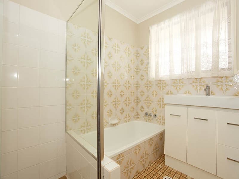 16 Parkes Drive, HELENSVALE  QLD  4212, Helensvale - Image 1