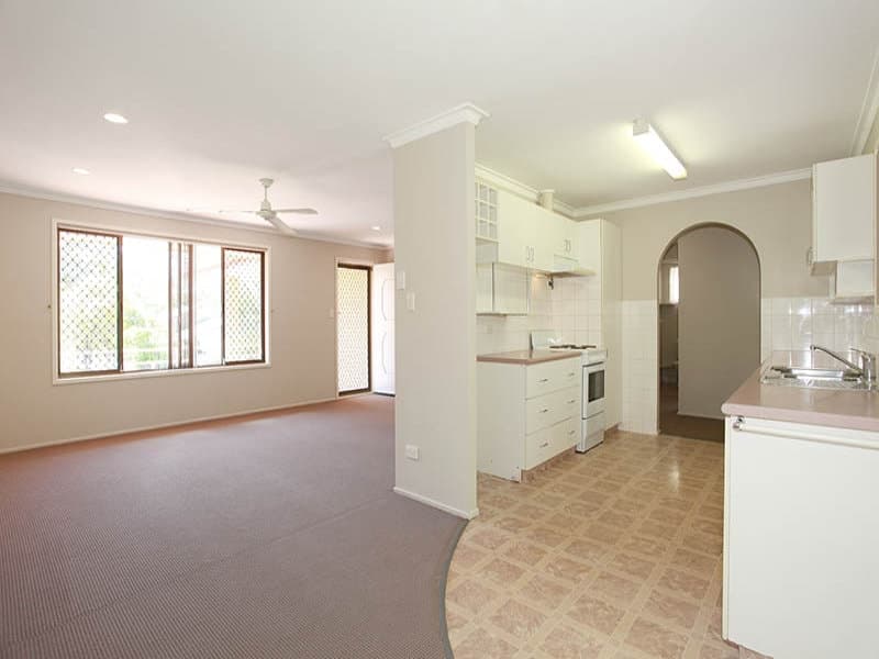 16 Parkes Drive, HELENSVALE  QLD  4212, Helensvale - Thumbnail 6