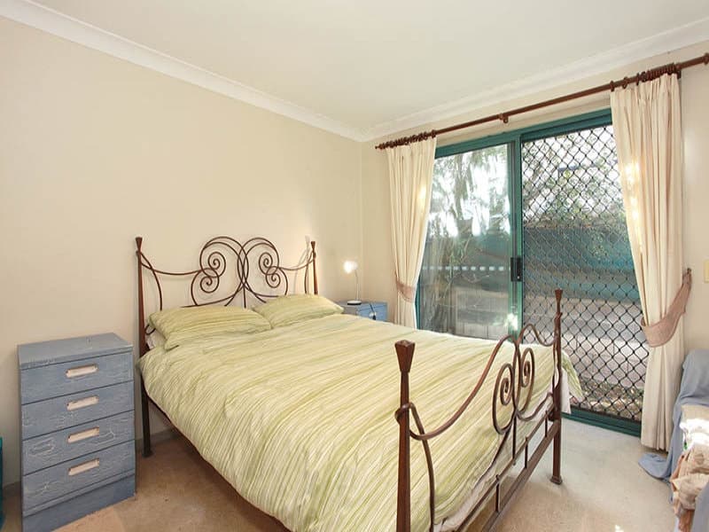 2/118 Government Road, LABRADOR  QLD  4215, Labrador - Image 1
