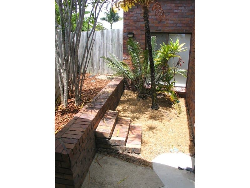 9 Alzino Place, CARRARA  QLD  4211, Carrara - Thumbnail 2