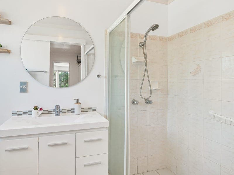 49 Cootharaba Drive, HELENSVALE  QLD  4212, Helensvale - Thumbnail 2