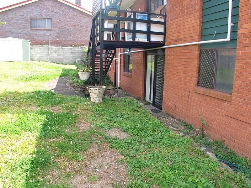 1 Marble Drive, CARRARA  QLD  4211, Carrara - Thumbnail 7
