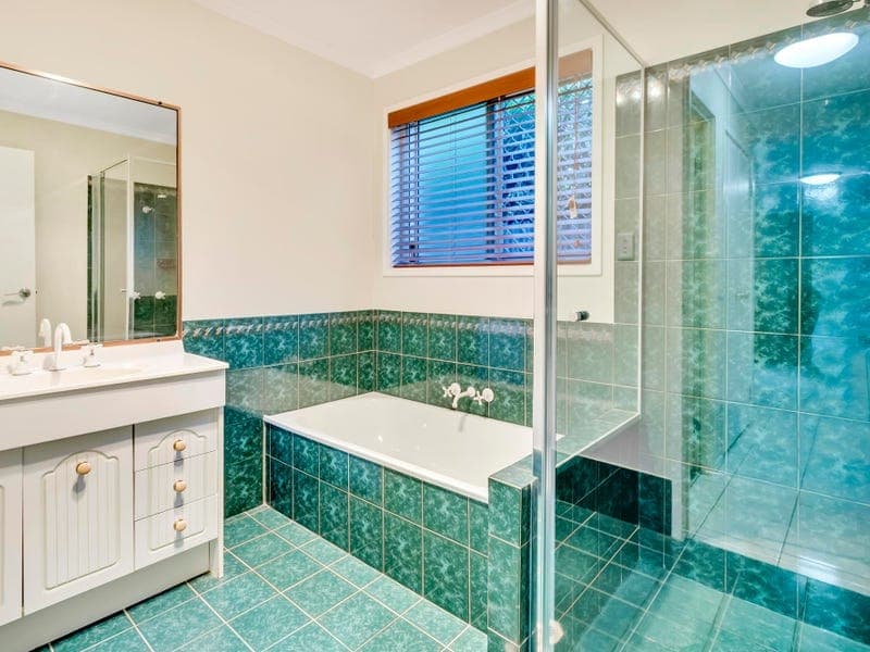 1 Corringle Close, HELENSVALE  QLD  4212, Helensvale - Thumbnail 4