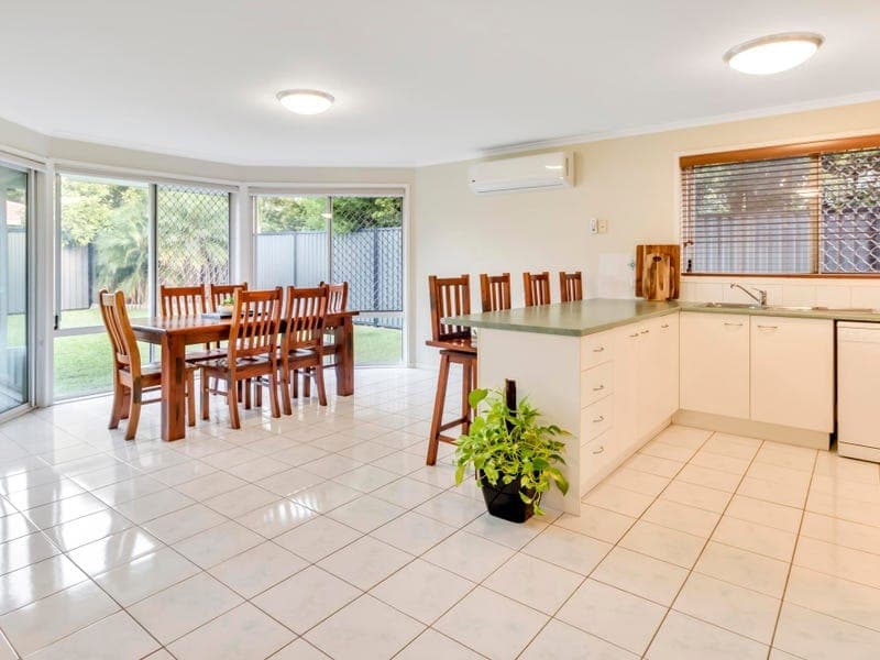 1 Corringle Close, HELENSVALE  QLD  4212, Helensvale - Thumbnail 7
