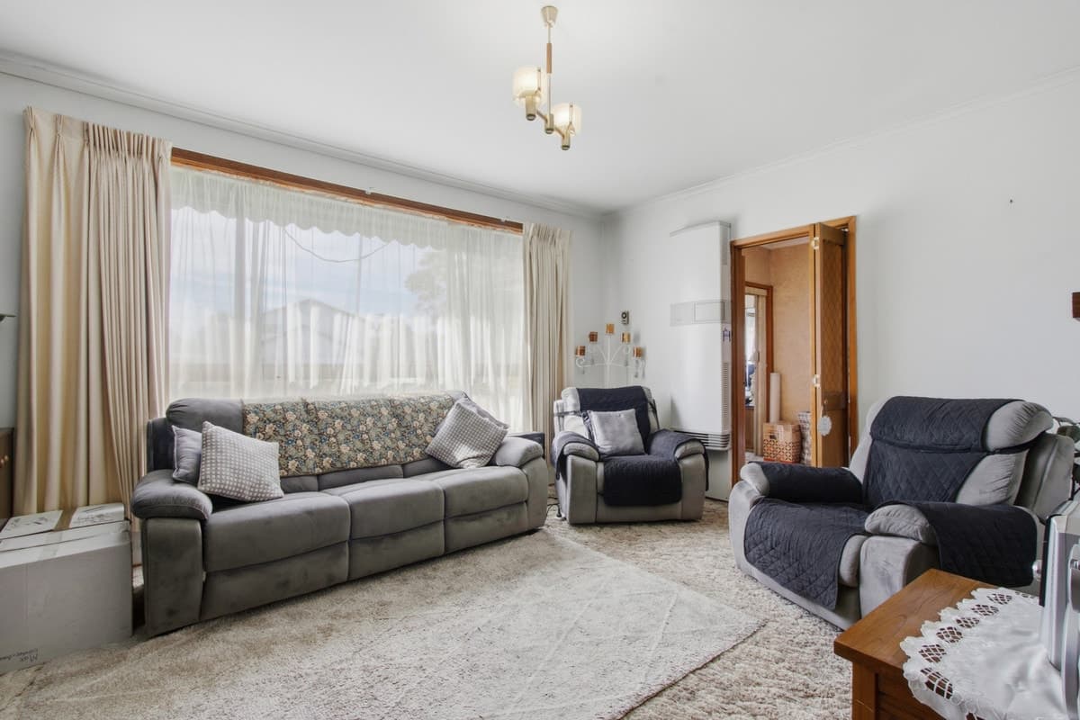 12 Budge Street, Morwell VIC 3840, Morwell - Thumbnail 2