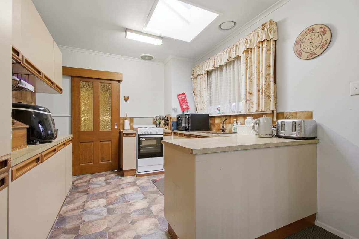 12 Budge Street, Morwell VIC 3840, Morwell - Thumbnail 3