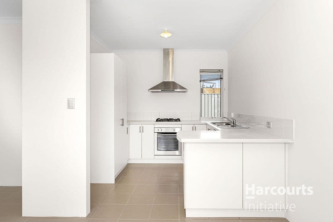 255B Mirrabooka Avenue, BALGA, WA 6061, Balga - Thumbnail 4