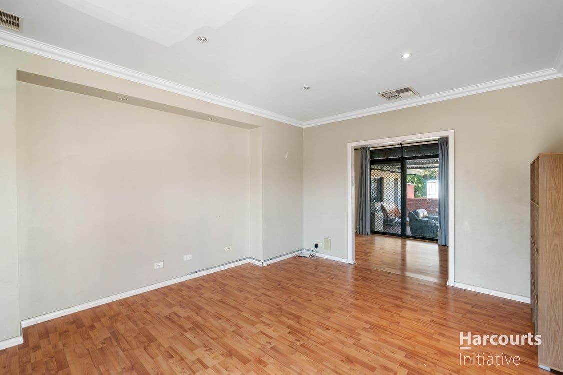 4 Mentone Road, BALGA, WA 6061, Balga - Thumbnail 7