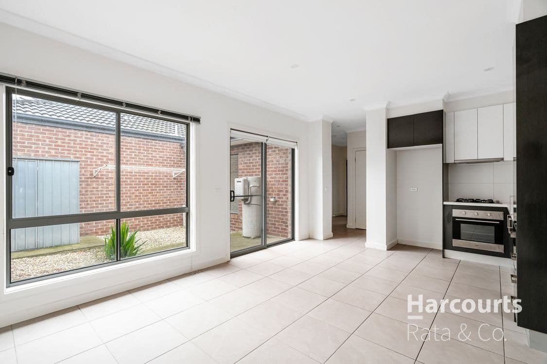 11 Chettam Street, Epping, VIC 3076, Epping - Thumbnail 4