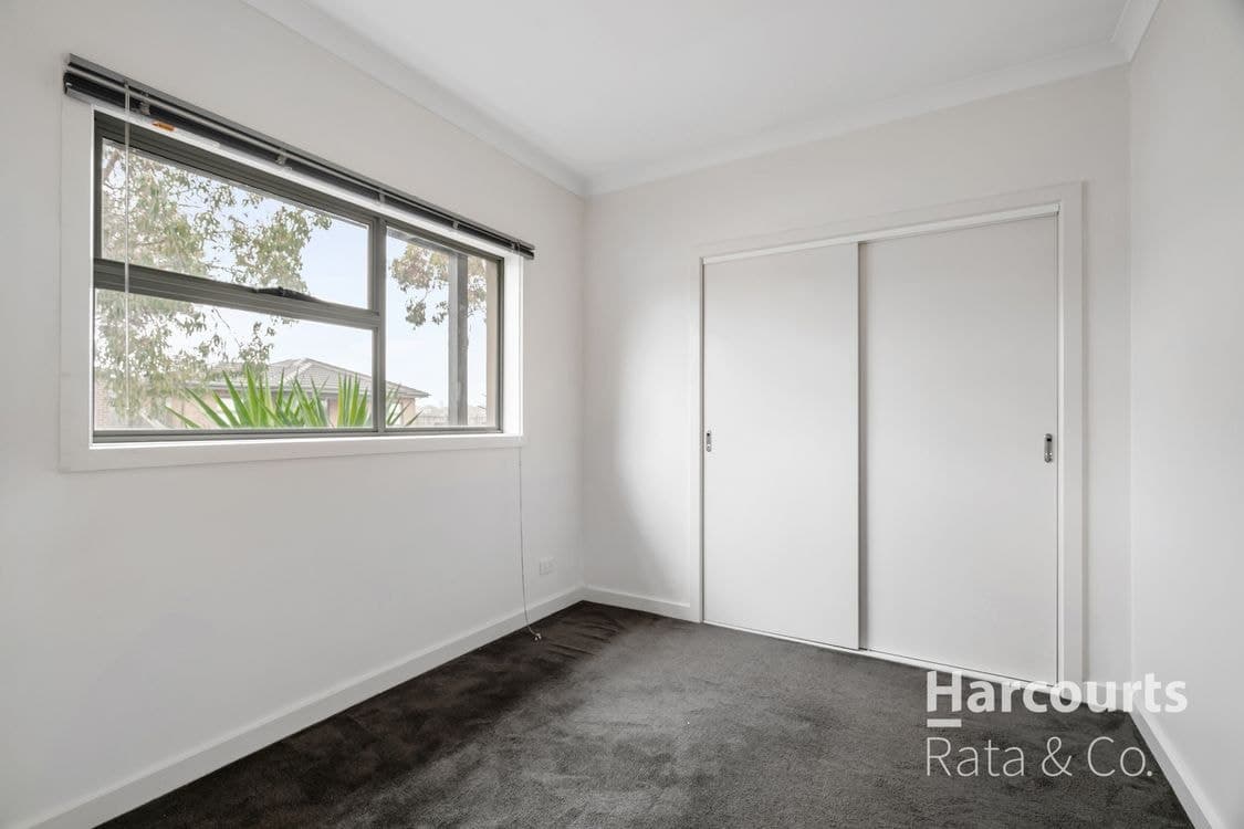 11 Chettam Street, Epping, VIC 3076, Epping - Thumbnail 7