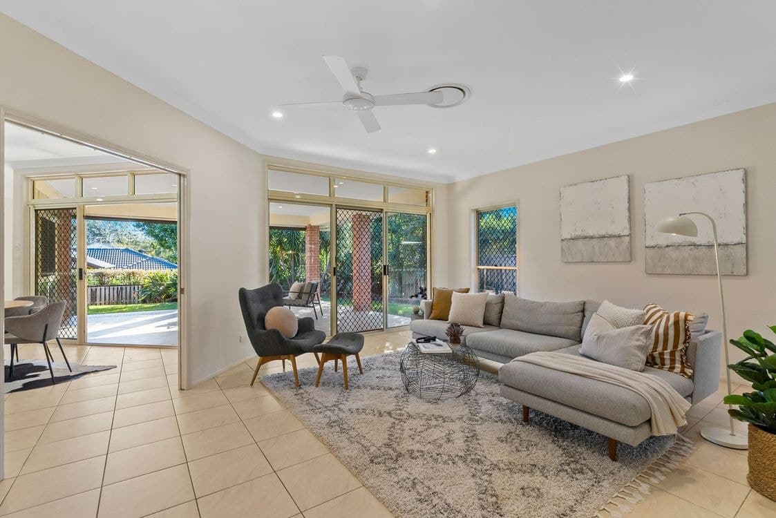7 Pinehurst Court, ALBANY CREEK, QLD 4035, Albany Creek - Thumbnail 2