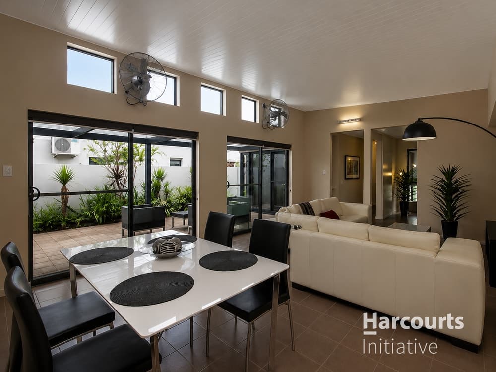 24 Dunrobin Drive, ELLENBROOK, WA 6069, Ellenbrook - Thumbnail 4