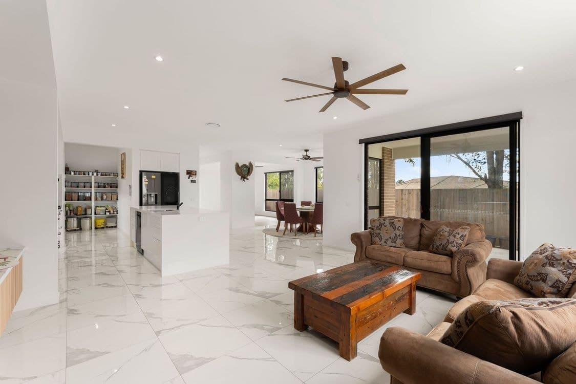 60 Storey Road, LOGAN VILLAGE, QLD 4207, Logan Village - Thumbnail 3