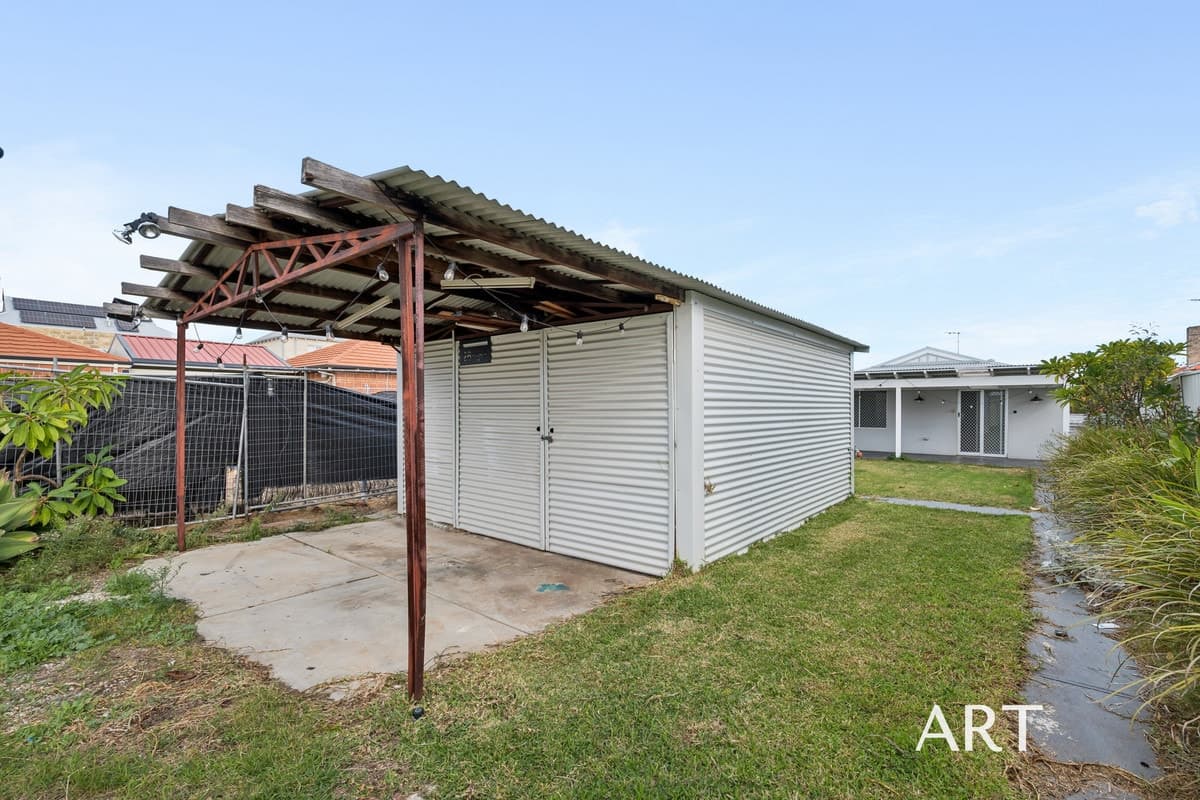 Location, comfort and charm, Comfort And Charm - Image 1