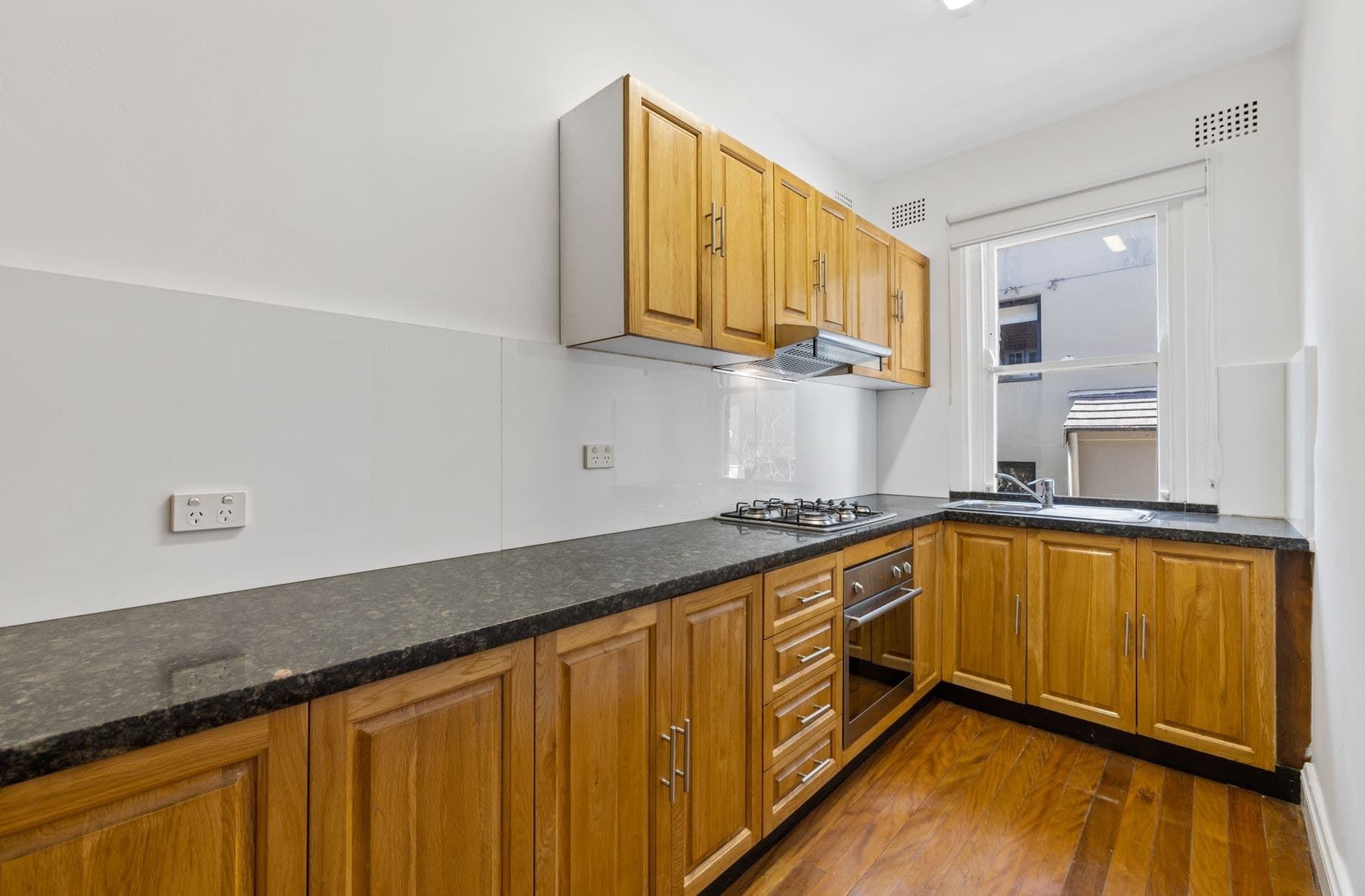 9 / 4 Birriga Road, Bellevue Hill, NSW, Bellevue Hill - Thumbnail 4