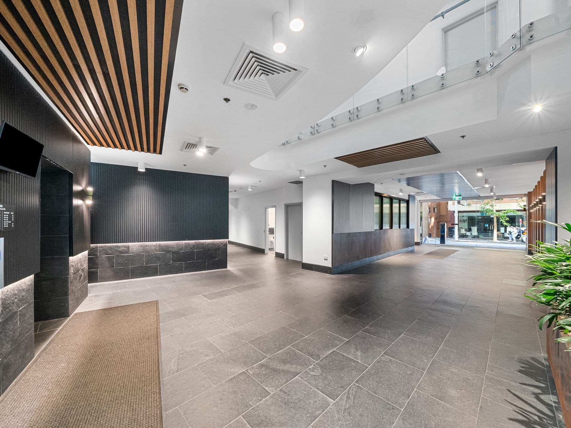 267 / 298-304 Sussex Street, Sydney, Sydney - Thumbnail 2
