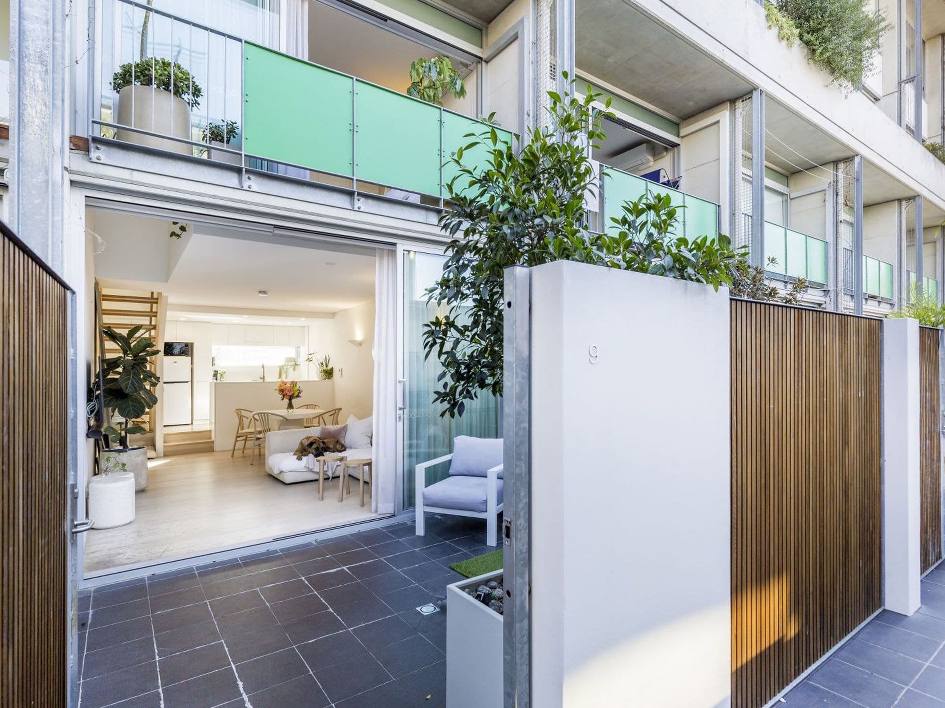 9 / 85 Bourke Street, Woolloomooloo, Woolloomooloo - Image 1