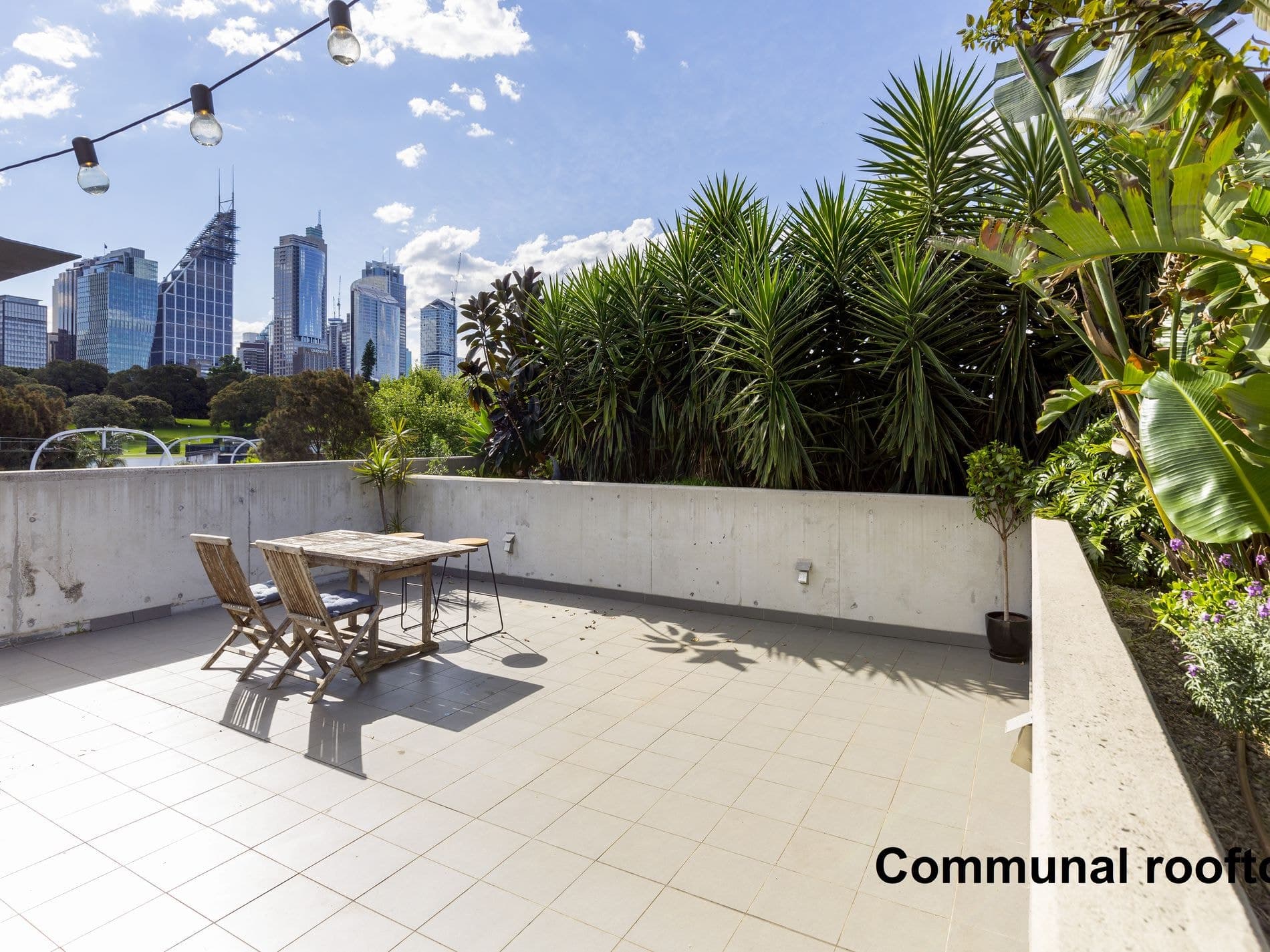 30 / 85 Bourke Street, Woolloomooloo, Woolloomooloo - Image 1