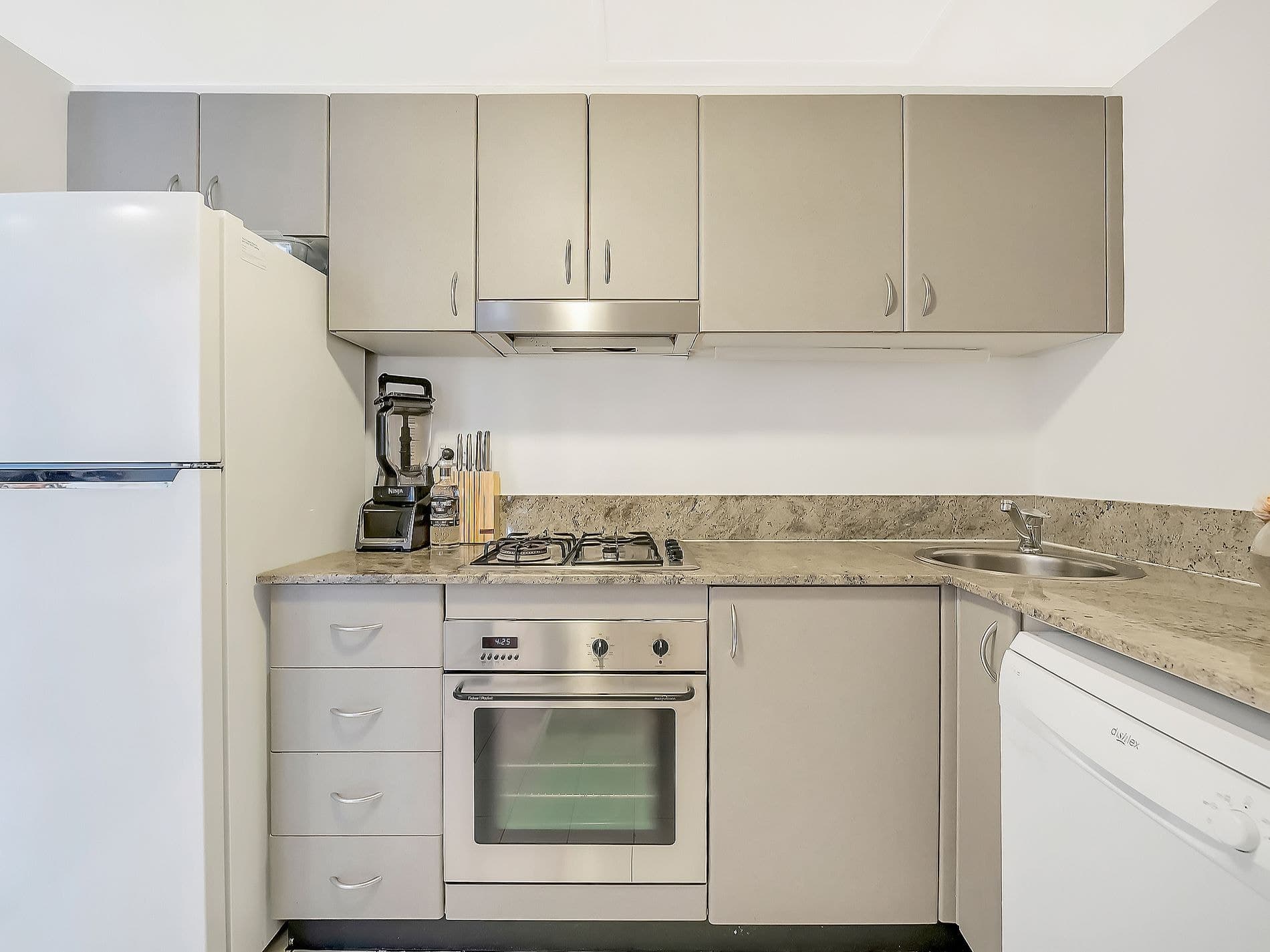 1108 / 174 Goulburn Street, Surry Hills, Surry Hills - Thumbnail 7