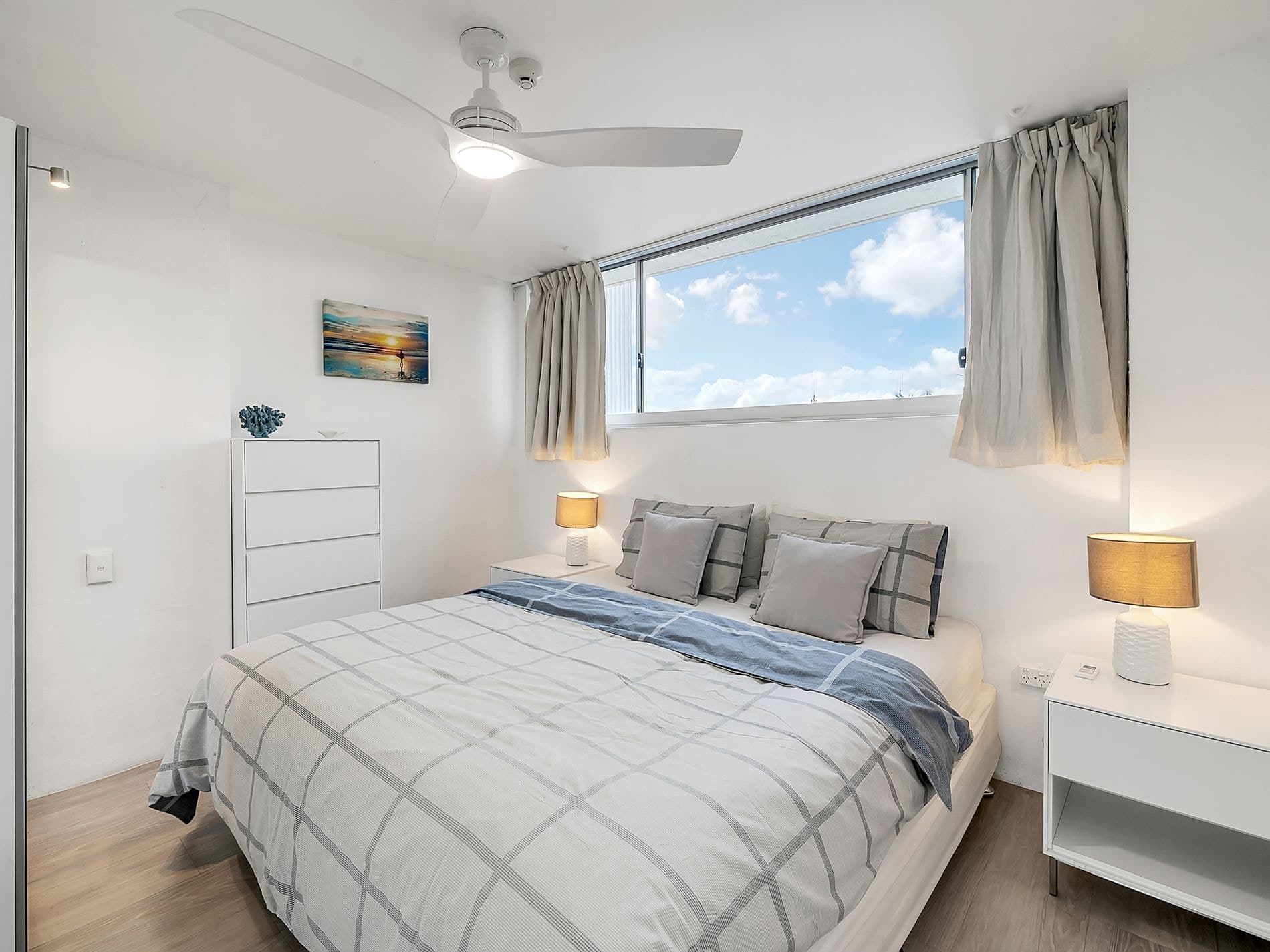 906 / 22 Central Avenue, Manly, Manly - Image 1