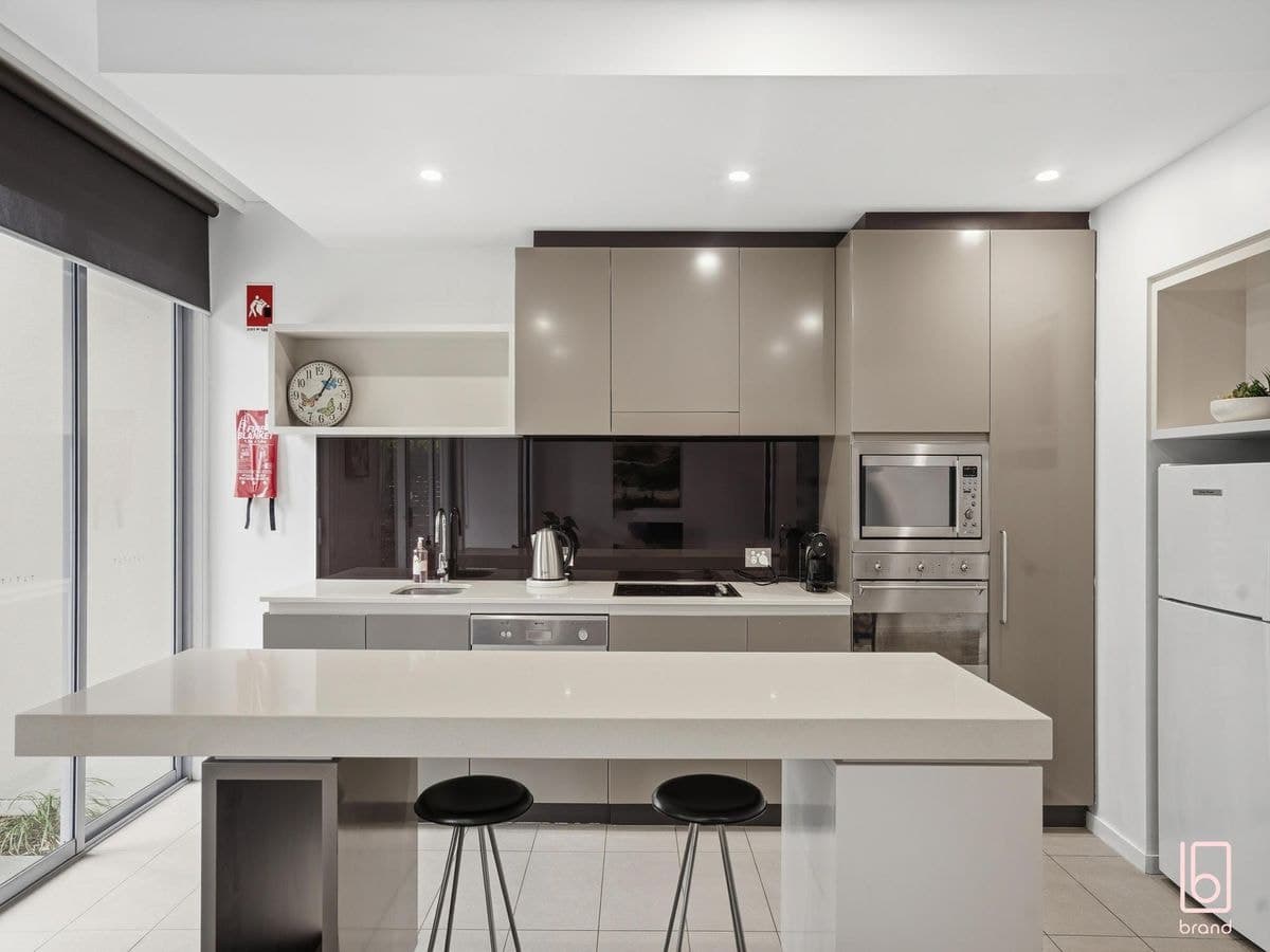 1005 / 3 Birkdale Place, MAGENTA, Magenta - Thumbnail 6