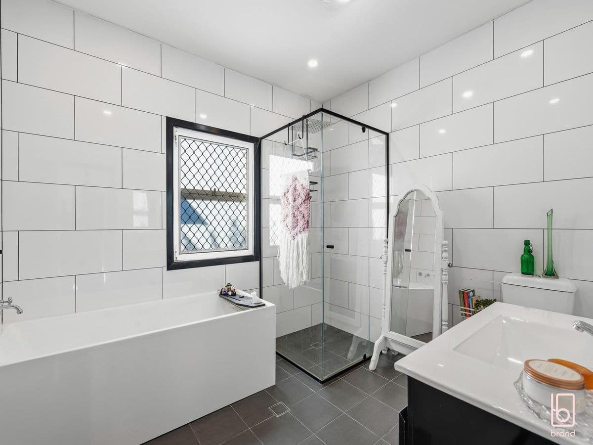 45 Mckellar Boulevard, BLUE HAVEN, Blue Haven - Image 1