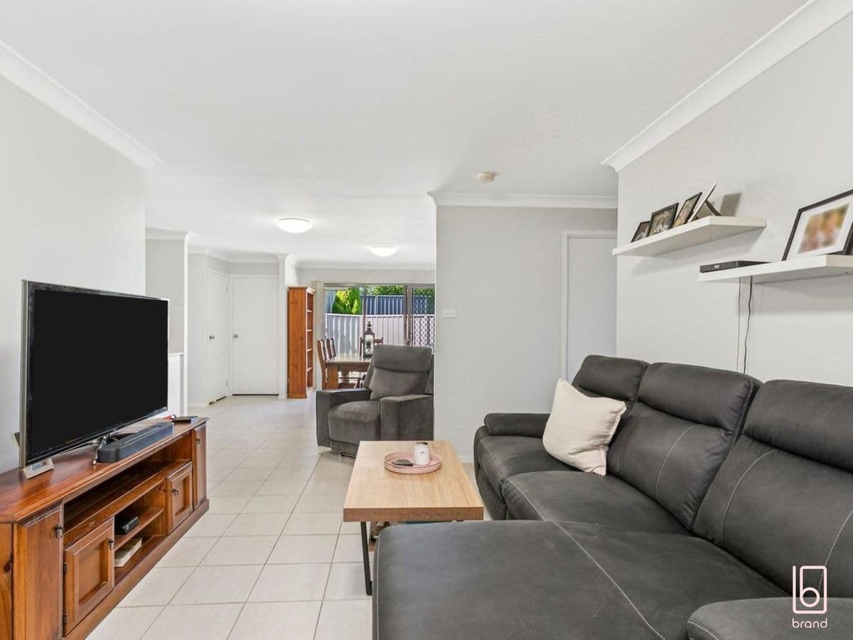 4 Dahlia Avenue, HAMLYN TERRACE, Hamlyn Terrace - Thumbnail 6