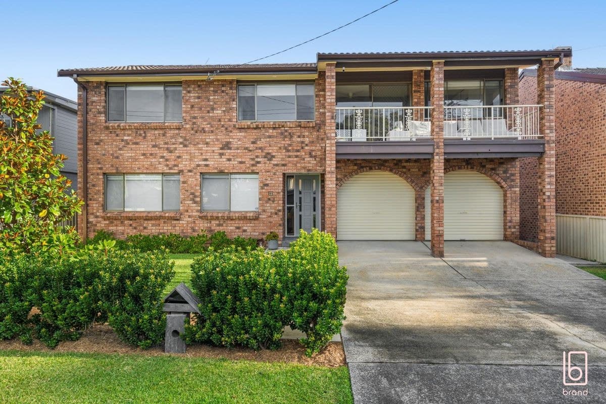 12 Grace Street, MANNERING PARK, Mannering Park - Thumbnail 3