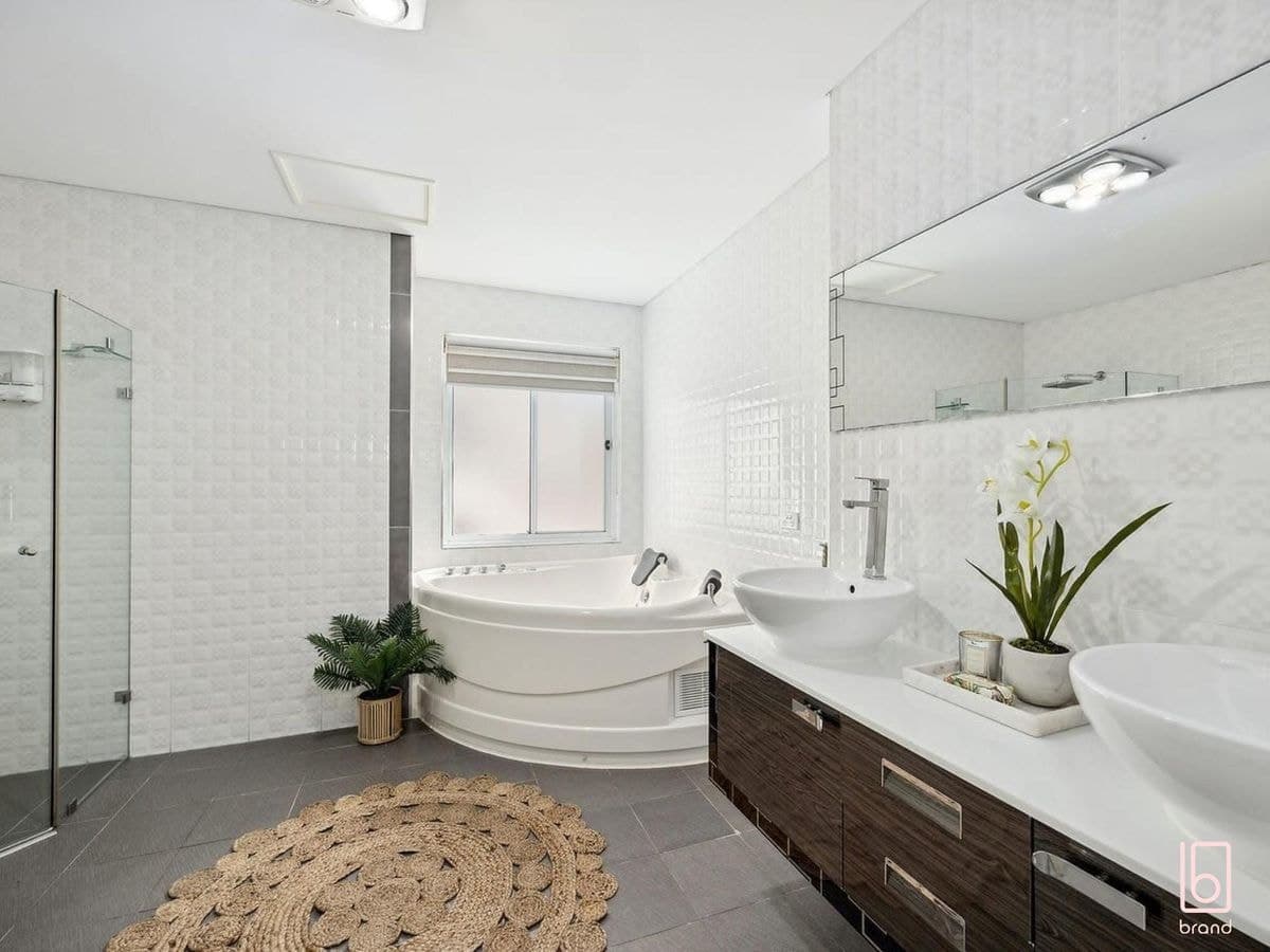 88 Riviera Avenue, TERRIGAL, Terrigal - Image 1