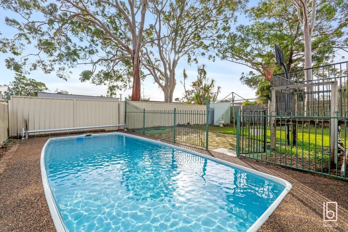 20 Kawana Avenue, BLUE HAVEN, Blue Haven - Thumbnail 5