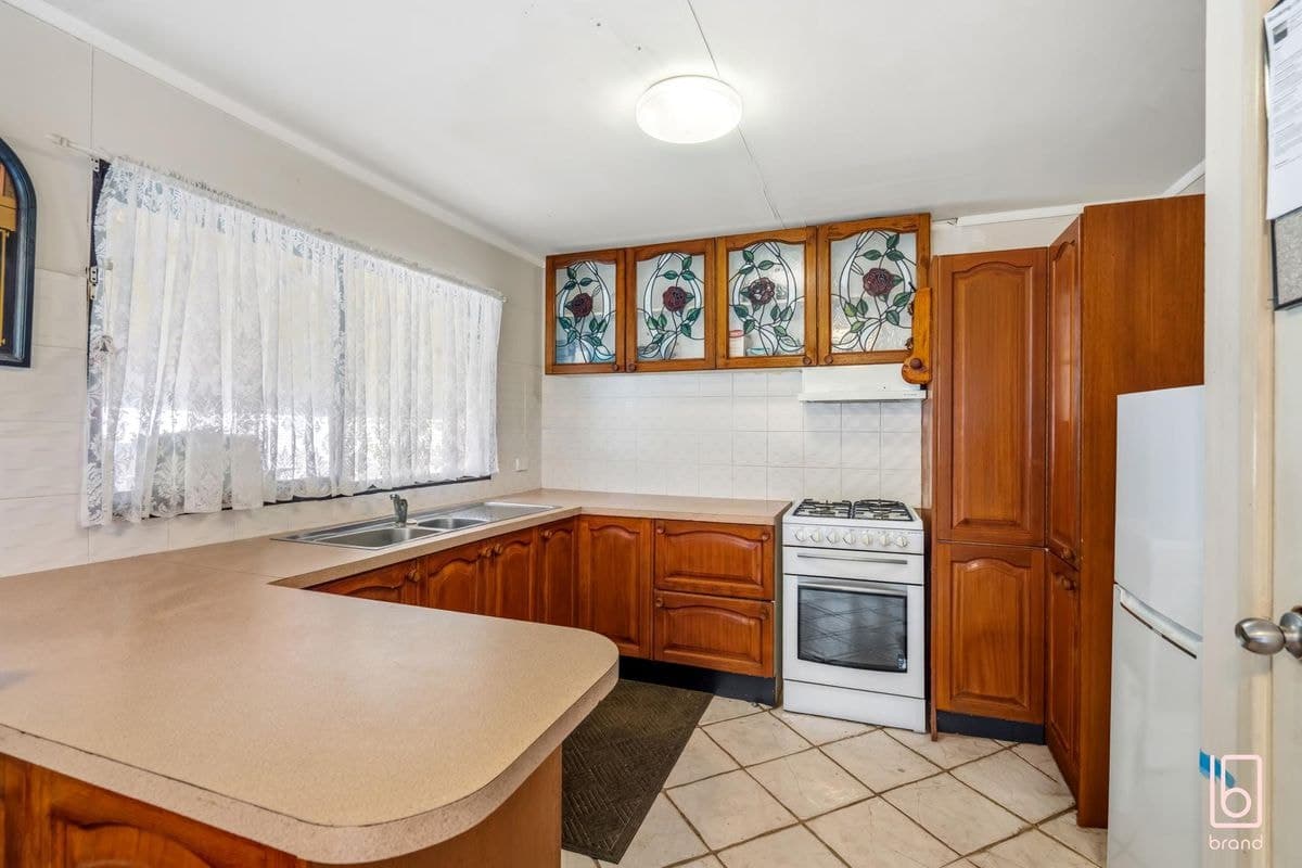 20 Kawana Avenue, BLUE HAVEN, Blue Haven - Thumbnail 6