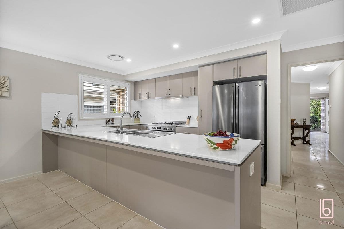 8 Eastwood Avenue, HAMLYN TERRACE, Hamlyn Terrace - Thumbnail 4