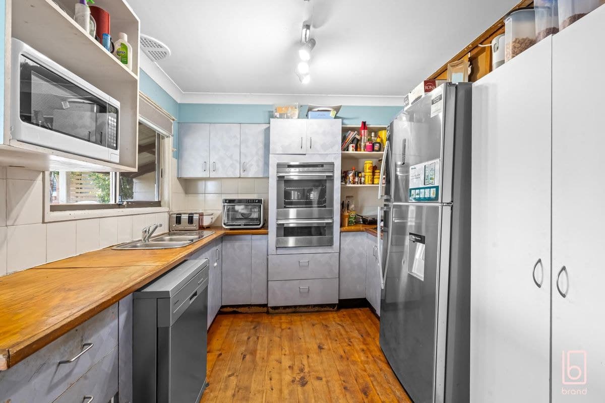 58 McKellar Boulevard, BLUE HAVEN, Blue Haven - Thumbnail 4