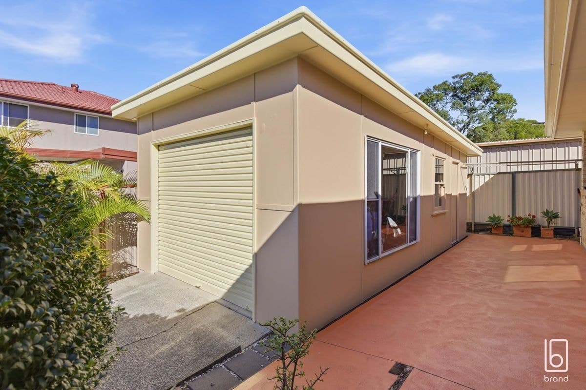 2 Odette Avenue, GOROKAN, Gorokan - Image 1