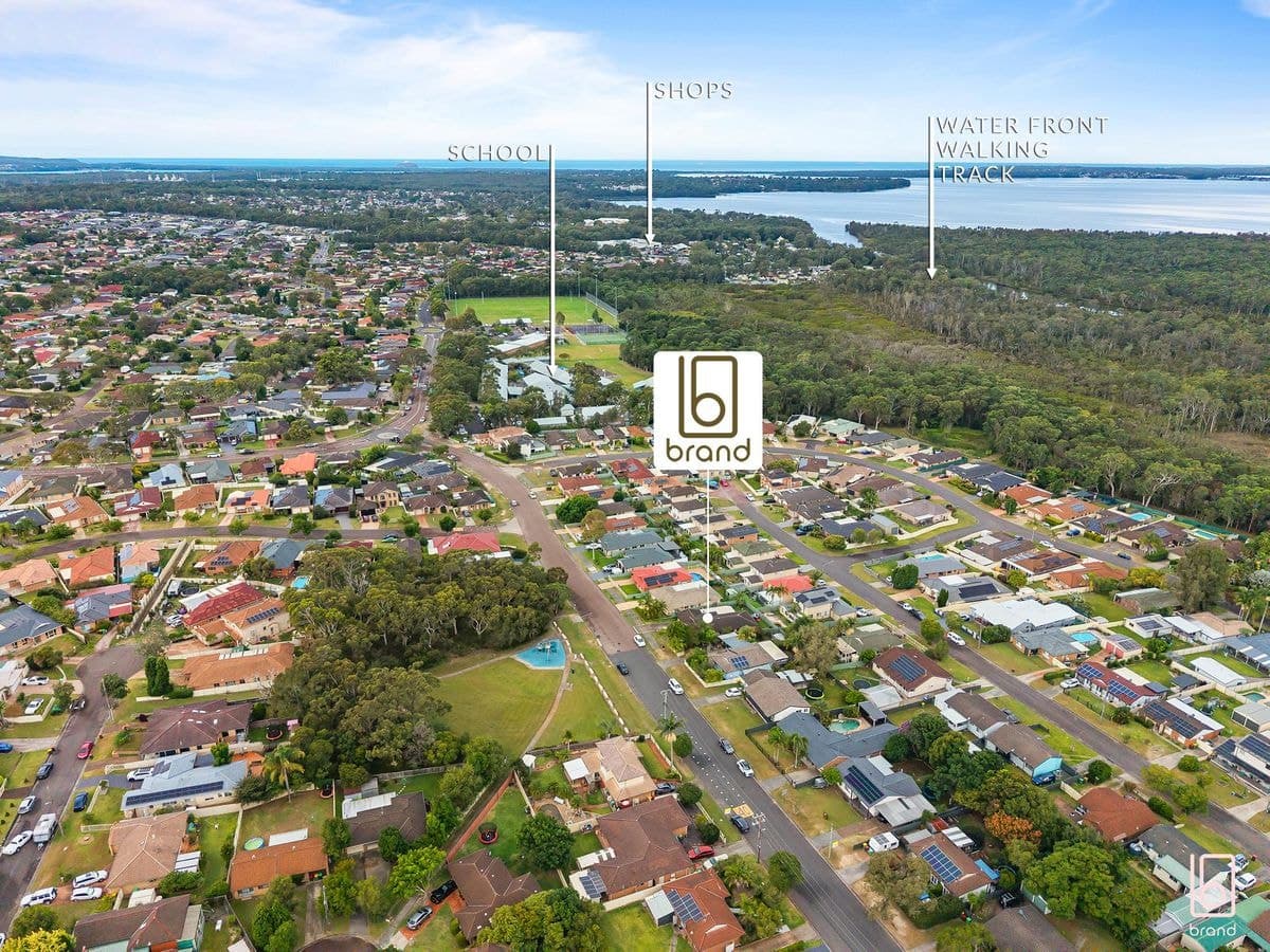 23 Lady Laurel Drive, BLUE HAVEN, Blue Haven - Thumbnail 5