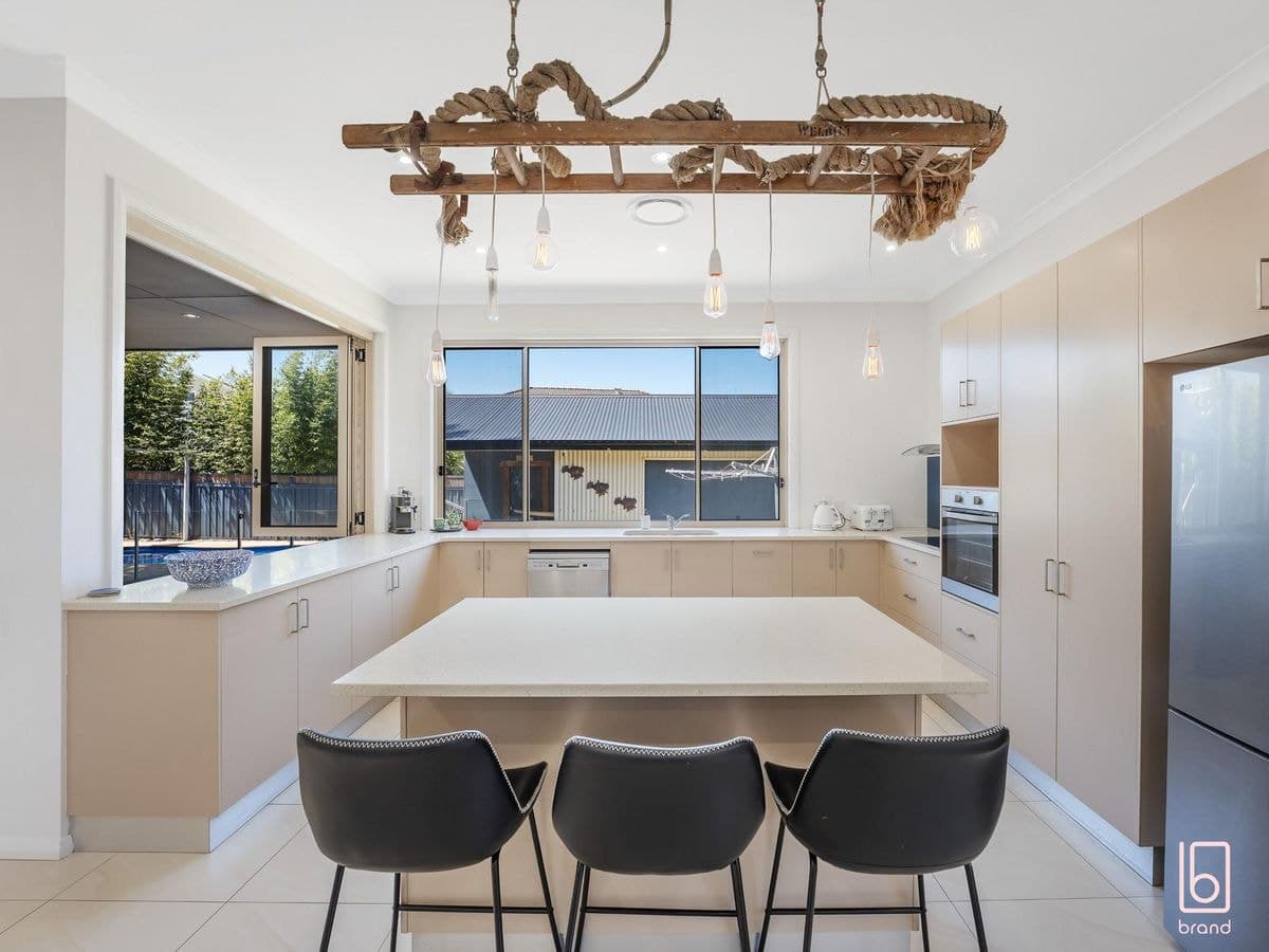 10 Mitchell Street, NORAH HEAD, Norah Head - Thumbnail 7