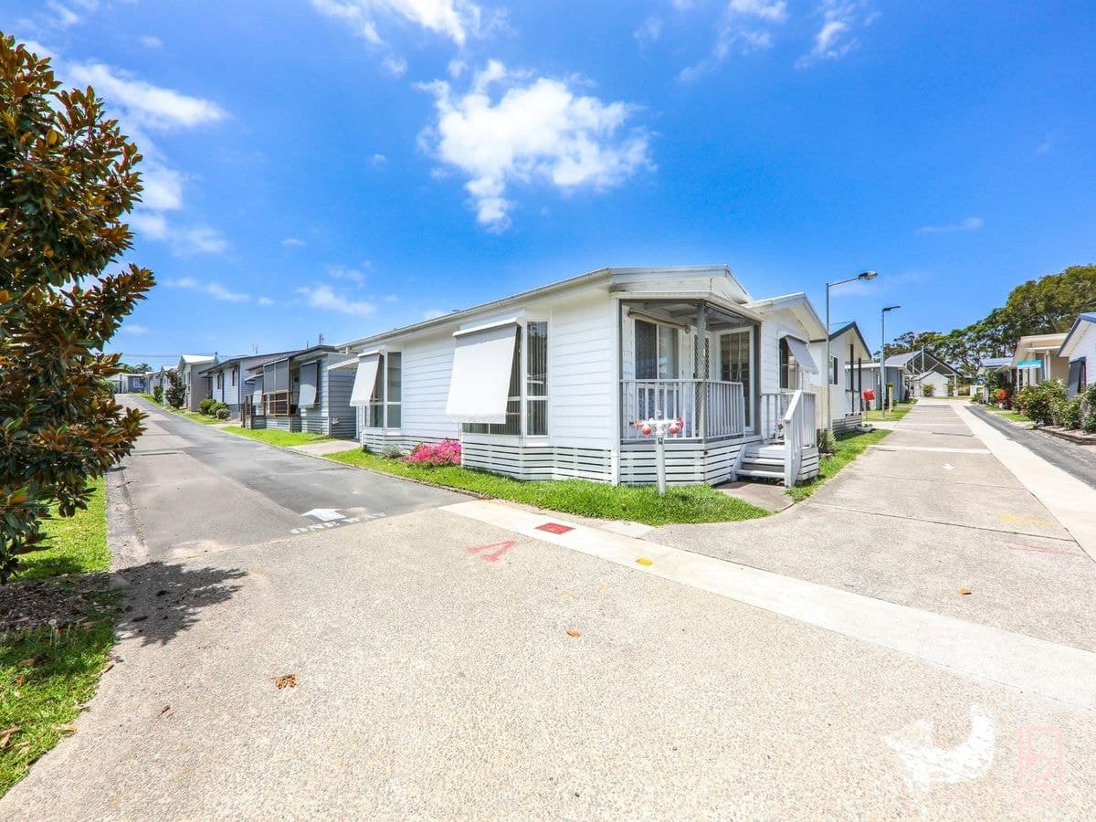 81 / 2 MacLeay Drive, HALEKULANI, Halekulani - Image 1