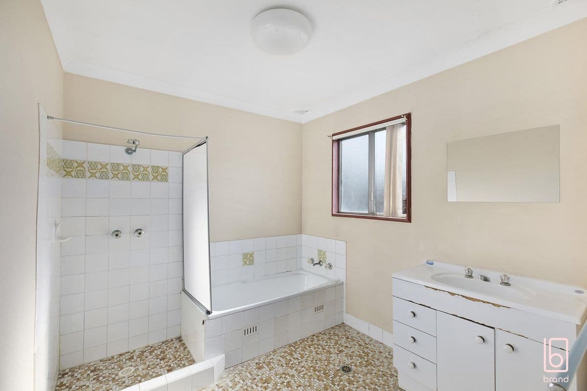 10 Coogee Avenue, THE ENTRANCE NORTH, The Entrance North - Thumbnail 6