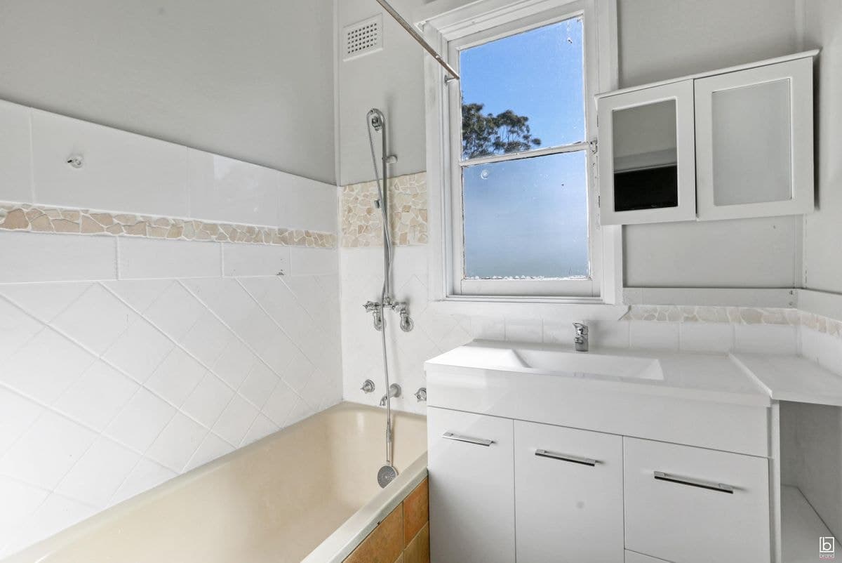 224 Wallarah Road, GOROKAN, Gorokan - Image 1
