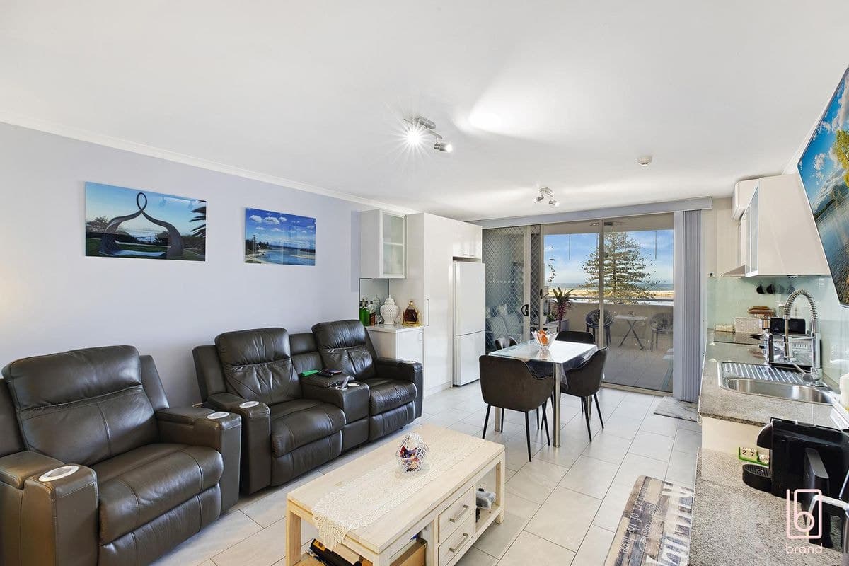 406 / 18 Coral Street, THE ENTRANCE, The Entrance - Thumbnail 5