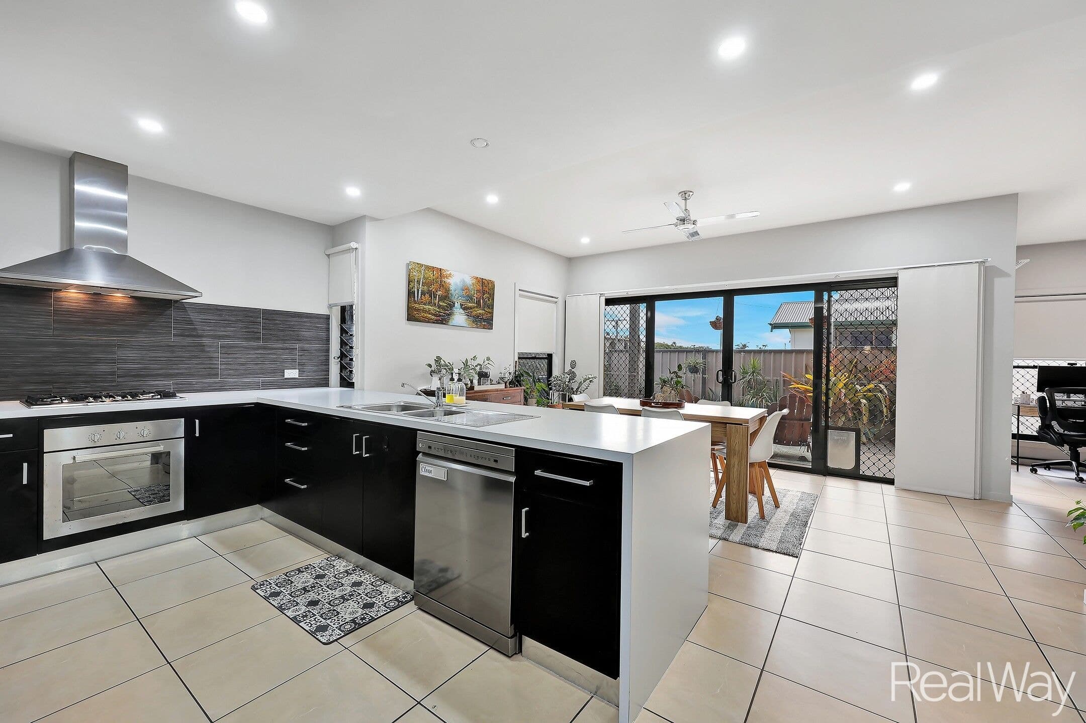 1 / 12 Water Street, Bundaberg South QLD 4670, Bundaberg South - Thumbnail 5